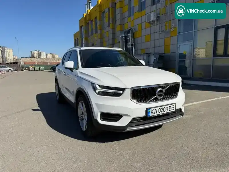 Volvo XC40 2020, фото з оголошення 1 з 17, VIN YV1XZ72VCL2330887