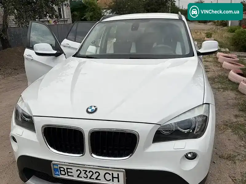 BMW X1 2012, фото з оголошення 2 з 9, VIN WBAVL31040VS14910