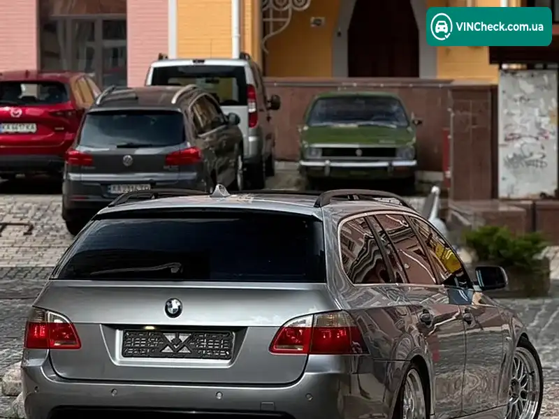 BMW 5 Series 2005, фото з оголошення 2 з 15, VIN WBANJ51030B430752