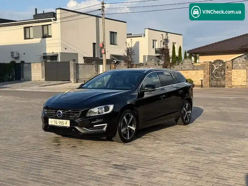 Volvo V60 2018, фото з оголошення 1 з 20, VIN YV1FWA88DJ2383345