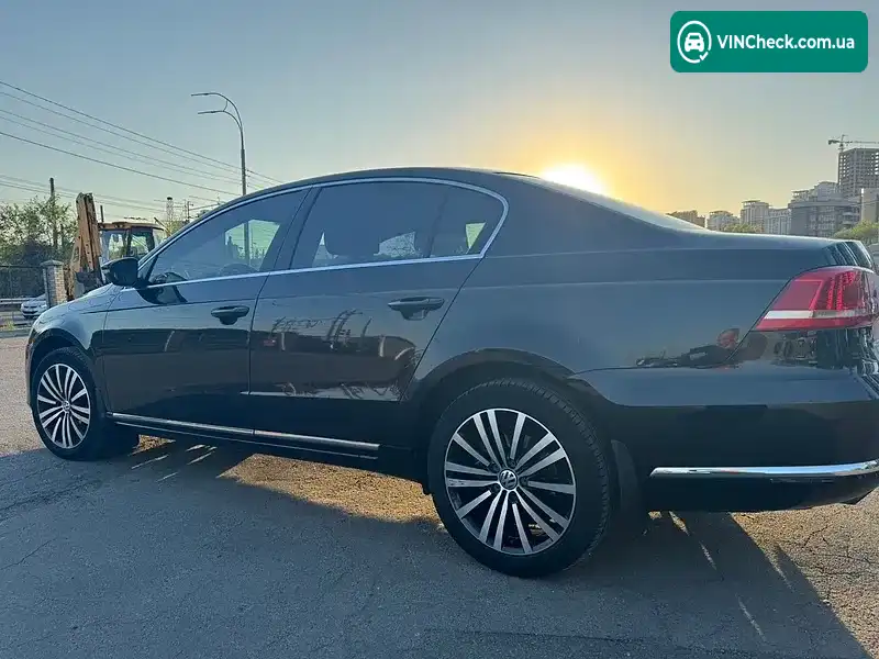 Volkswagen Passat 2012, фото з оголошення 2 з 16, VIN WVWZZZ3CZDE065827