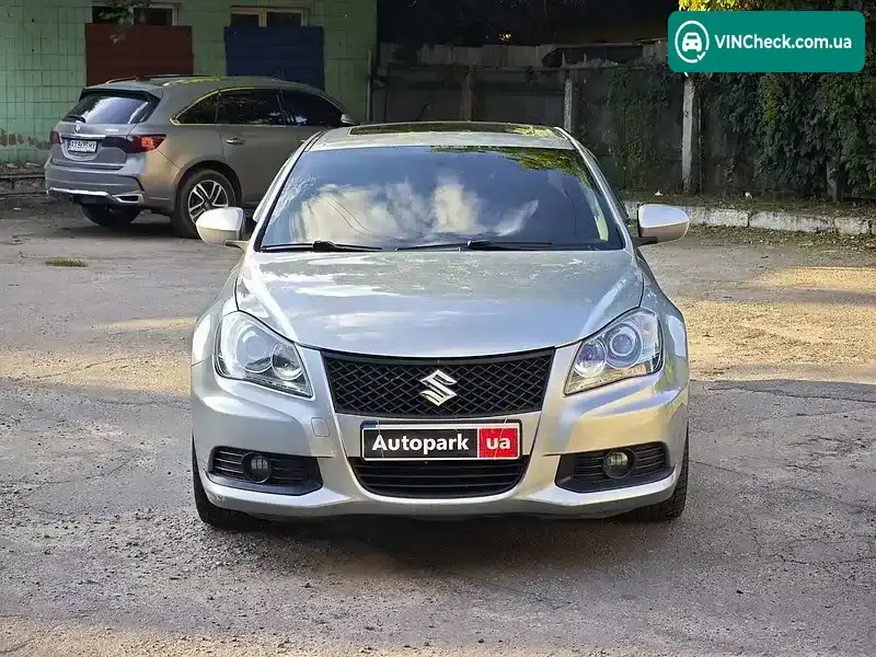 Suzuki Kizashi 2011, фото з оголошення 2 з 20, VIN JS2RF9A66B6110568