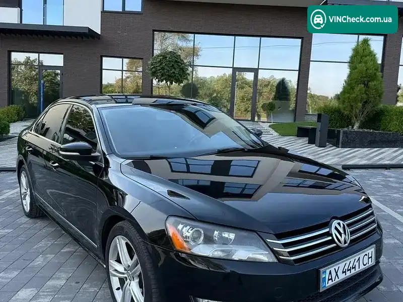 Volkswagen Passat 2014, фото з оголошення 2 з 20, VIN 1VWBT7A39FC029700