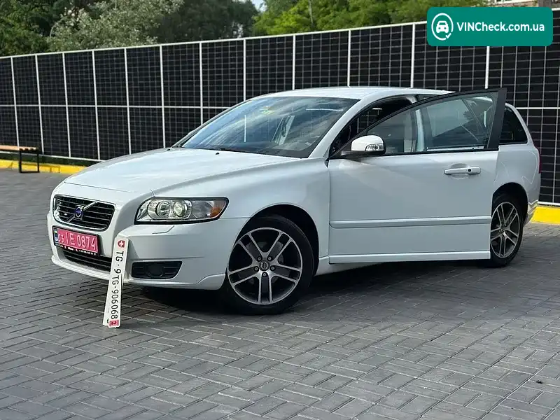 Volvo V50 2009, фото з оголошення 1 з 20, VIN YV1MW084292465039