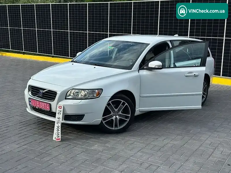 Volvo V50 2009, фото з оголошення 2 з 20, VIN YV1MW084292465039