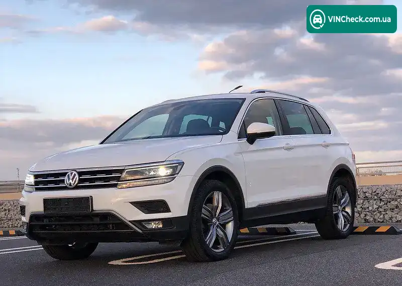 Volkswagen Tiguan 2017, фото з оголошення 1 з 19, VIN VWGZZZ5NZJW844374