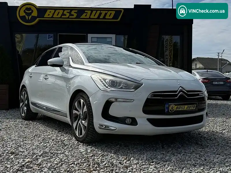 Citroen DS5 2013, фото з оголошення 1 з 20, VIN VF7KFRHHADS503422