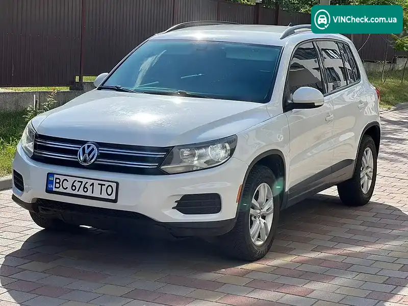 Volkswagen Tiguan 2016, фото з оголошення 2 з 20, VIN WVGAV7AX9HK019653