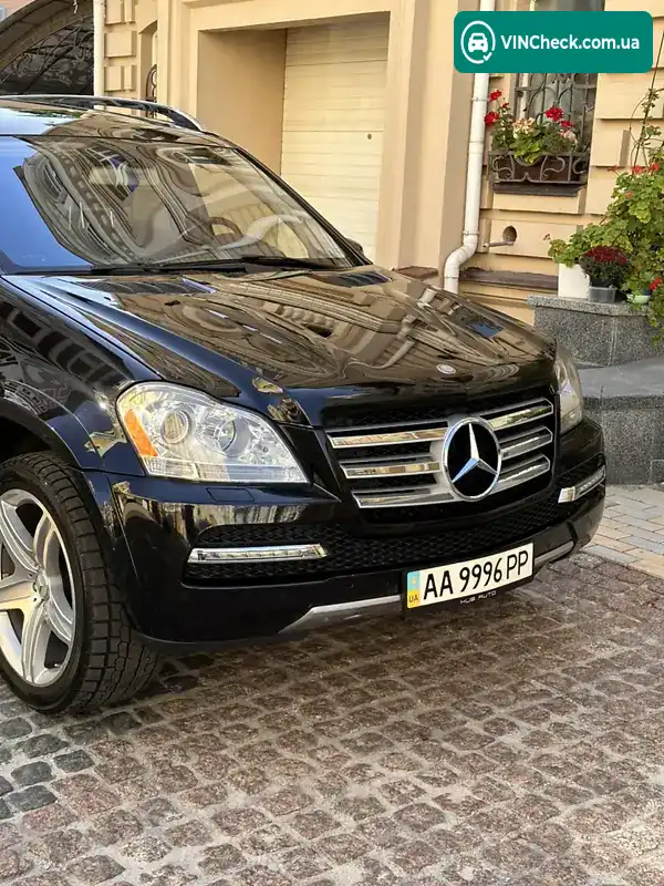 Mercedes-Benz GL-Class 2011, фото з оголошення 2 з 20, VIN 4JGBF8GE2BA657463