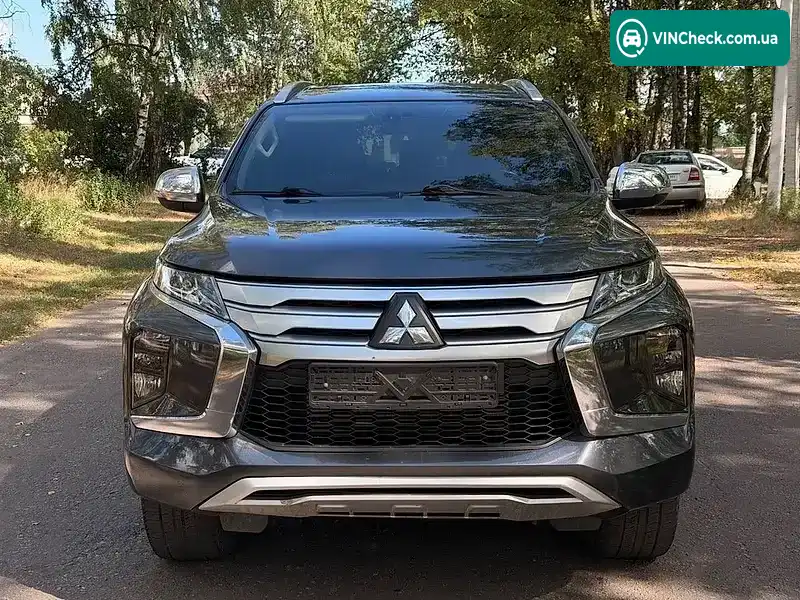 Mitsubishi Pajero Sport 2020, фото з оголошення 2 з 14, VIN MMCGUKS10LHZ00369