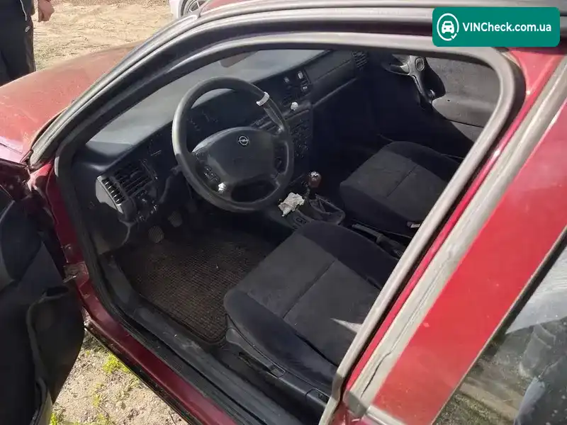 Opel Vectra 1998, фото з оголошення 2 з 15, VIN W0L0JBF19W1085572
