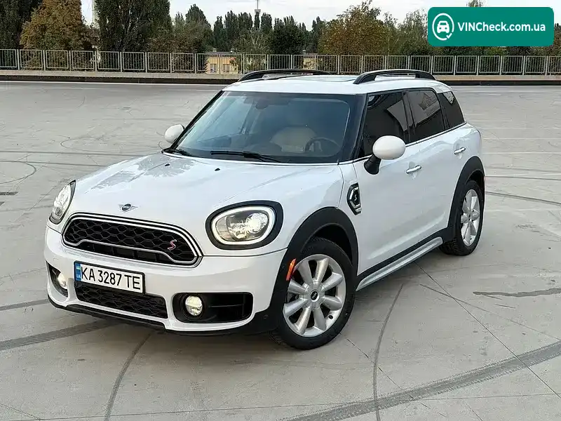MINI Countryman 2017, фото з оголошення 1 з 20, VIN WMZYT3C39J3D99916