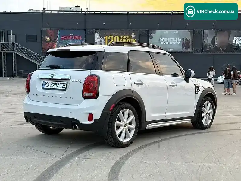 MINI Countryman 2017, фото з оголошення 2 з 20, VIN WMZYT3C39J3D99916