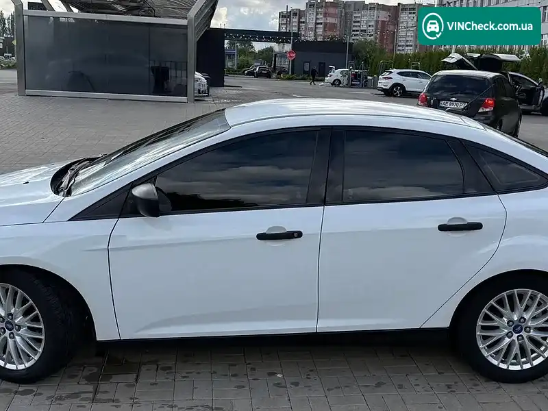 Ford Focus 2017, фото з оголошення 2 з 7, VIN 1FADP3E21HL301904