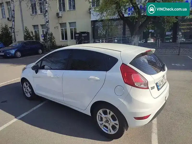 Ford Fiesta 2016, фото з оголошення 2 з 20, VIN WF0DXXGAKDGL75927