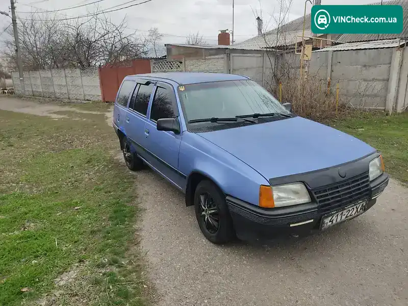 Opel Kadett 1986, фото з оголошення 1 з 10, VIN W0L000046G2663057