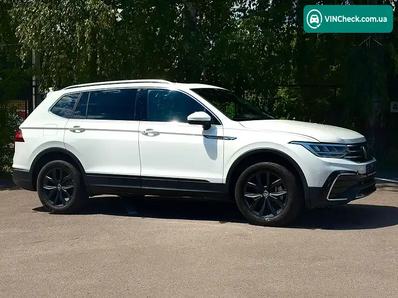 Volkswagen Tiguan 2024, фото з оголошення 2 з 20, VIN 3VVMB7AX4RM109850