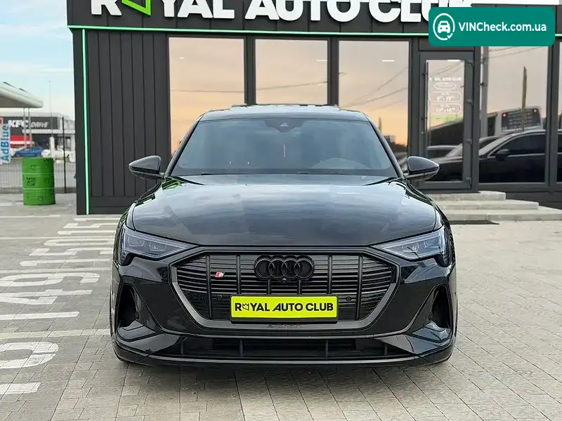 Audi e-tron 2021, фото з оголошення 2 з 20, VIN WAUZZZGE8NB003210
