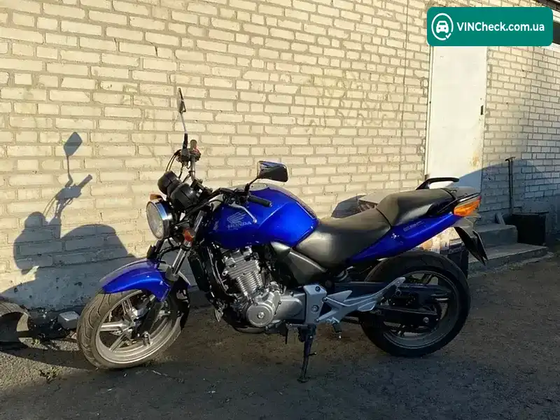 Honda CBF 500 2006, фото з оголошення 2 з 10, VIN ZDCPC39A04F007922