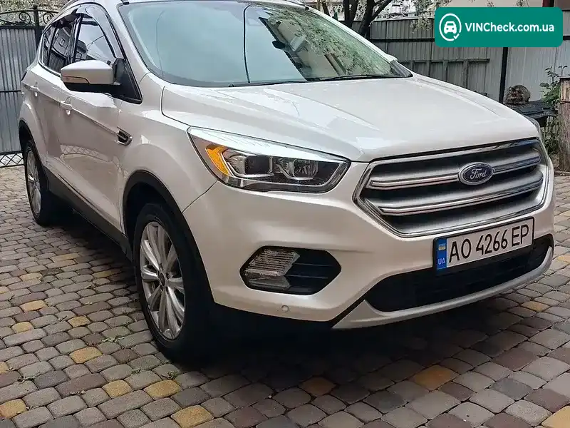 Ford Escape 2017, фото з оголошення 1 з 19, VIN 1FMCU9J91HUD22701