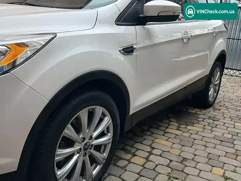 Ford Escape 2017, фото з оголошення 2 з 19, VIN 1FMCU9J91HUD22701