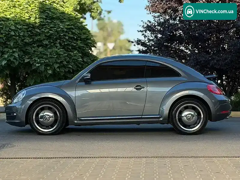 Volkswagen Beetle 2012, фото з оголошення 2 з 20, VIN 3VWJX7AT9CM635542