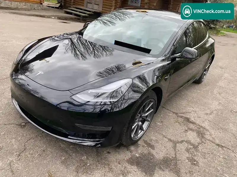 Tesla Model 3 2021, фото з оголошення 2 з 20, VIN 5YJ3E1EA9MF018770