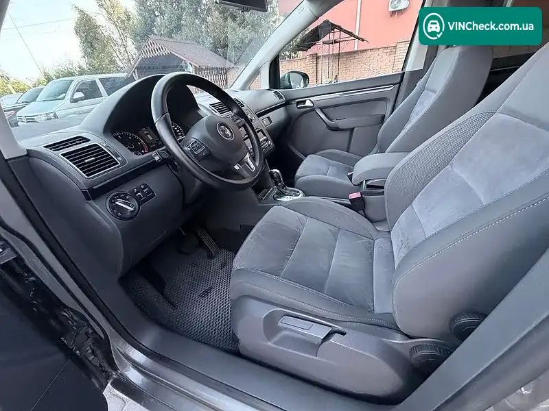 Volkswagen Touran 2010, фото з оголошення 2 з 20, VIN WVGZZZ1TZBW036699