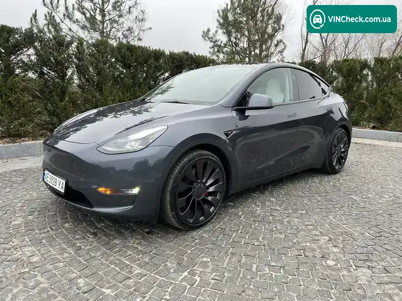 Tesla Model Y 2023, фото з оголошення 2 з 21, VIN 7SAYGDEF7PF906650