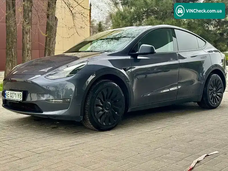 Tesla Model Y 2023, фото з оголошення 2 з 21, VIN 7SAYGDEE0PF914905