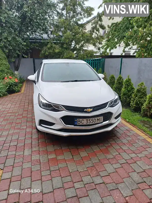 Chevrolet Cruze 2018, фото з оголошення 1 з 11, VIN 1G1BE5SM2J7186214