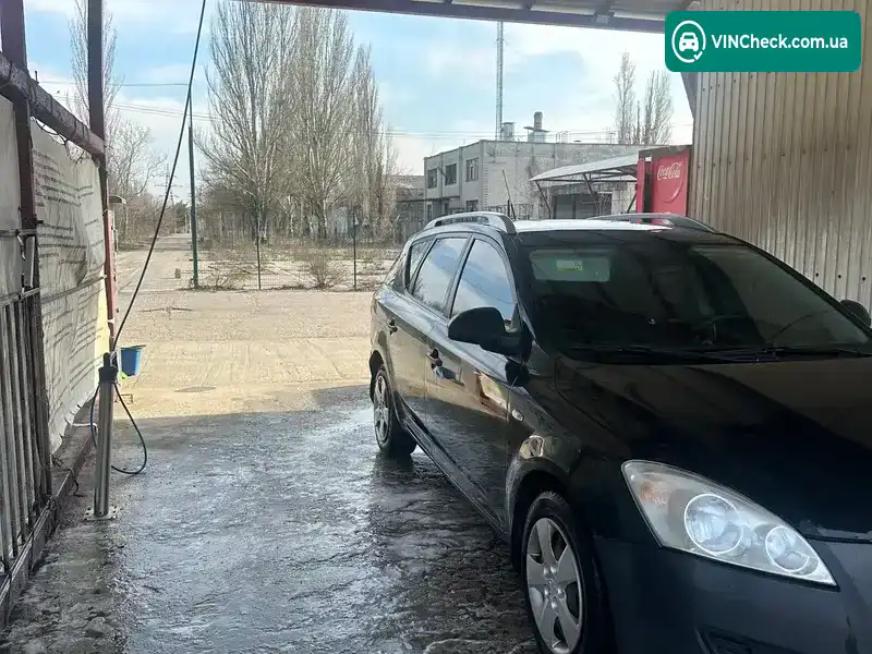 Kia Ceed 2008, фото з оголошення 2 з 20, VIN Y6LFF52429L008869