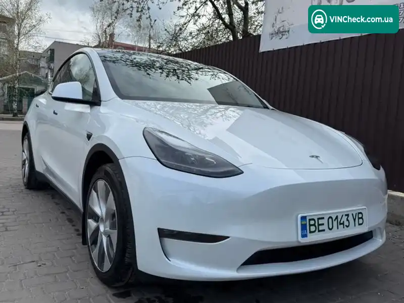 Tesla Model Y 2023, фото з оголошення 2 з 20, VIN 7SAYGDEEXPF759635