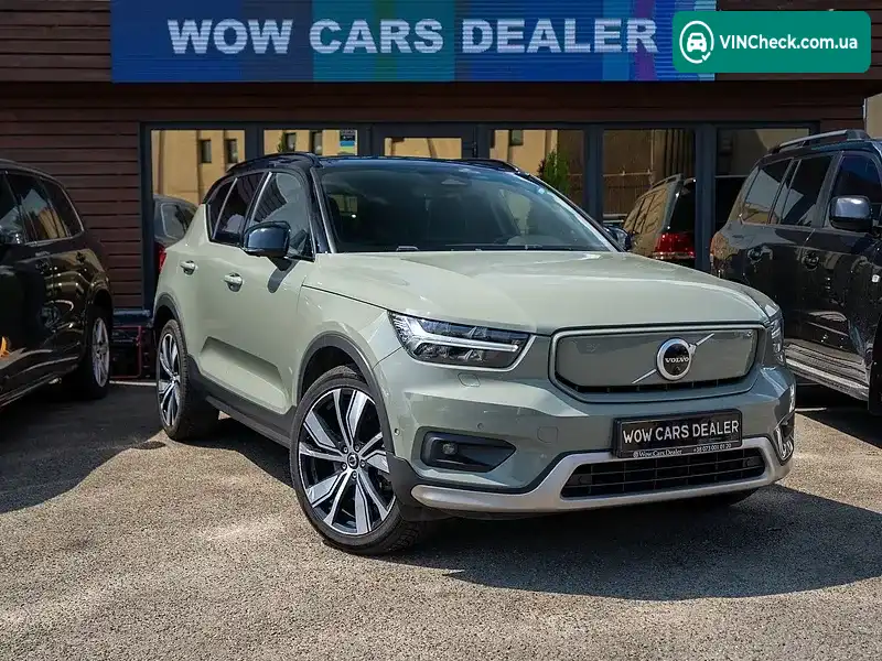 Volvo XC40 2021, фото з оголошення 1 з 20, VIN YV1XZEDVEN2667330