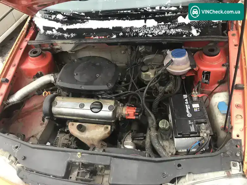 Volkswagen Golf 1998, фото з оголошення 2 з 4, VIN WVWZZZ1HZWW020727