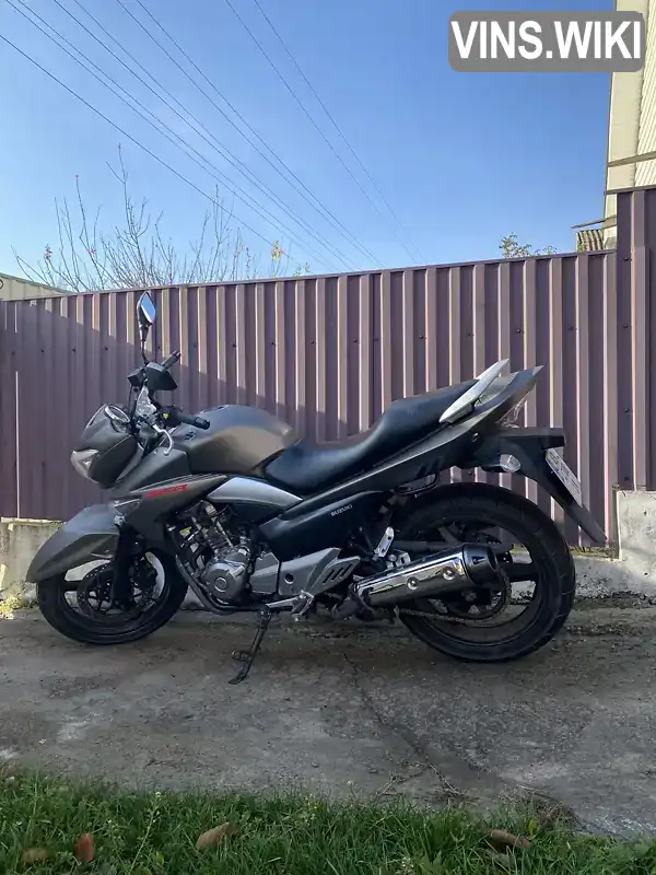 Suzuki GSR 250 2015, фото з оголошення 1 з 10, VIN LC6GJ55D001101203