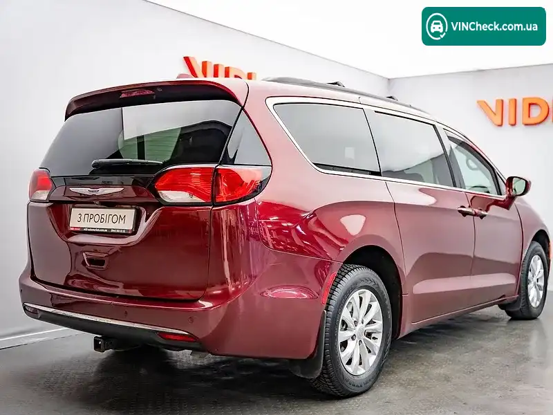 Chrysler Pacifica 2018, фото з оголошення 2 з 20, VIN 2C4RC1FGXJR277898