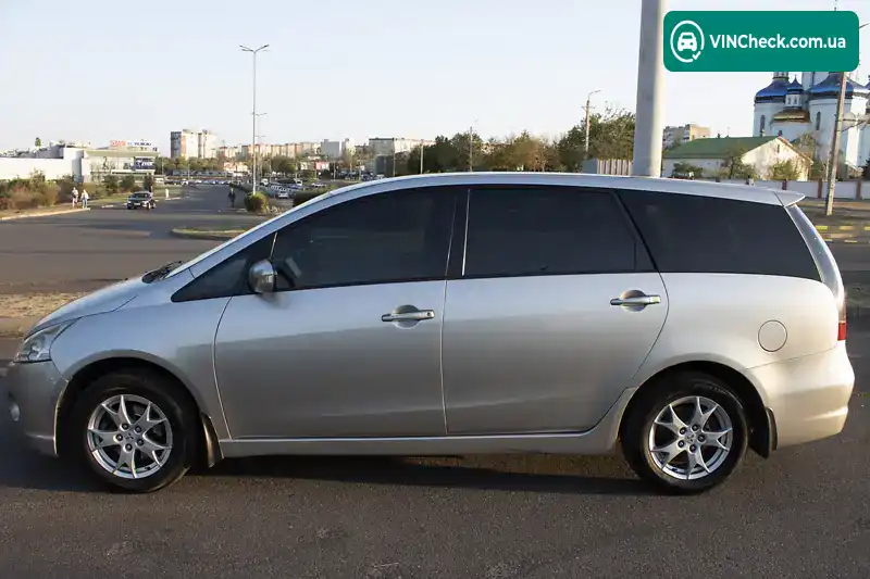 Mitsubishi Grandis 2008, фото з оголошення 2 з 13, VIN JMBLNNA4W8Z001204