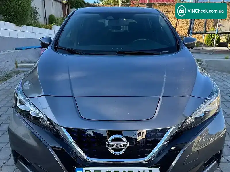 Nissan Leaf 2021, фото з оголошення 2 з 20, VIN 1N4AZ1CV8MC557000