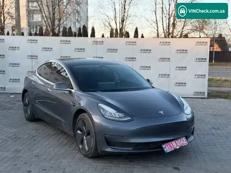 Tesla Model 3 2019, фото з оголошення 1 з 20, VIN 5YJ3E1EAXKF400402