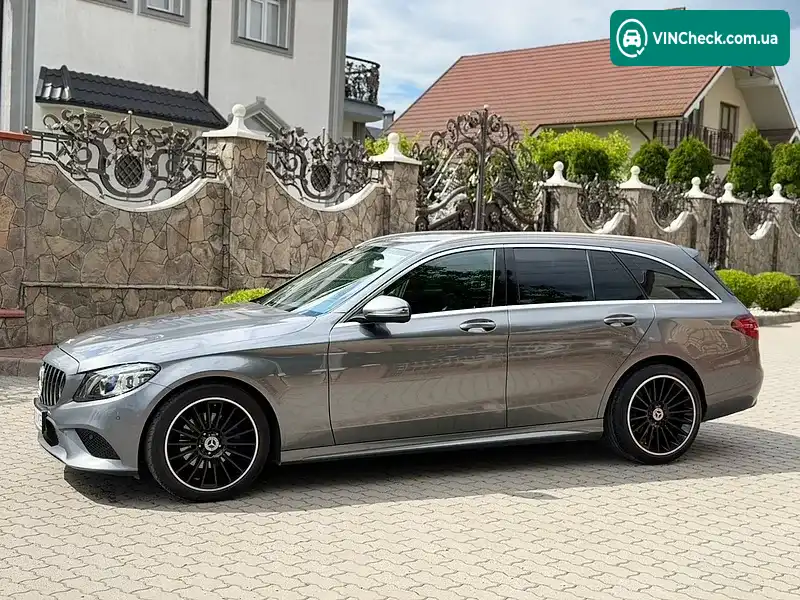 Mercedes-Benz C-Class 2018, фото з оголошення 2 з 20, VIN WDD2052141F809066