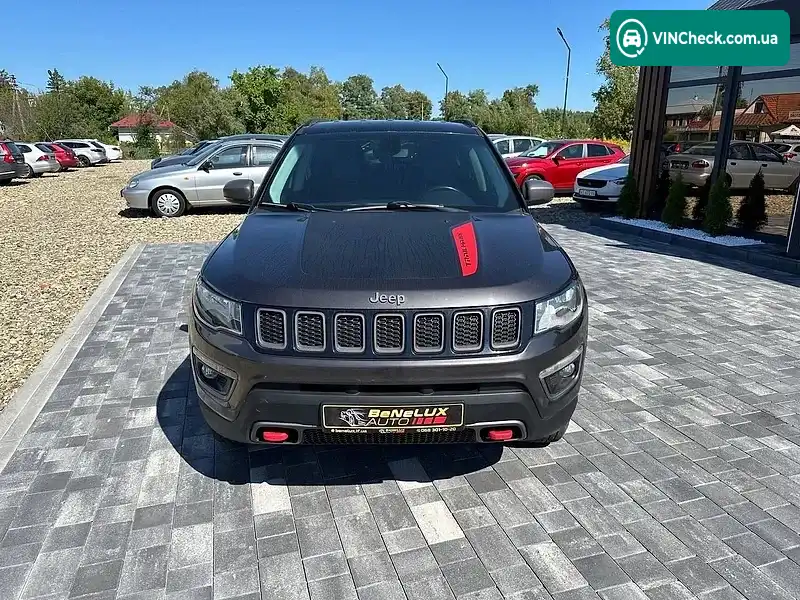 Jeep Compass 2019, фото з оголошення 2 з 20, VIN 3C4NJDDB4KT739738