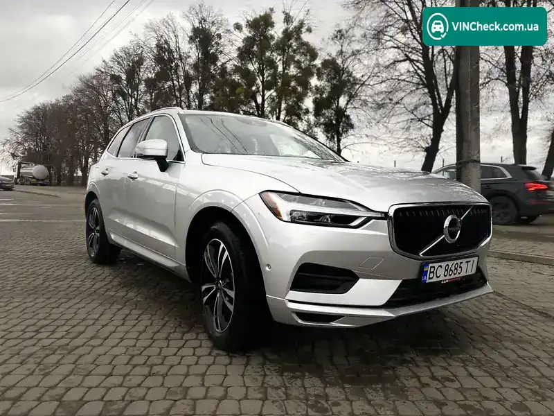 Volvo XC60 2018, фото з оголошення 2 з 21, VIN LYV102DK5KB288535