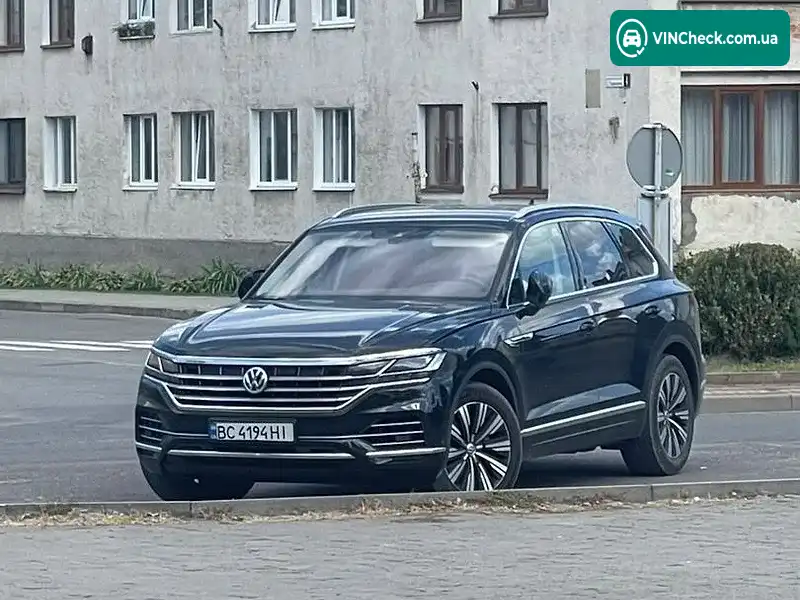 Volkswagen Touareg 2018, фото з оголошення 2 з 20, VIN WVGZZZCRZJD002067