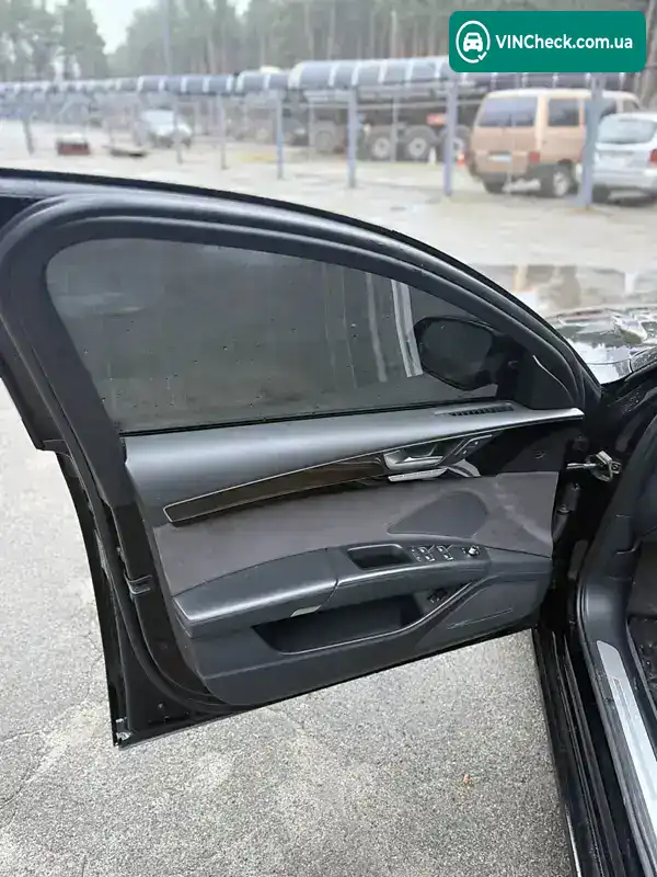 Audi A8 2010, фото з оголошення 2 з 15, VIN WAUZZZ4H2BN006158