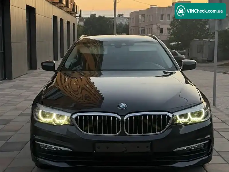 BMW 5 Series 2018, фото з оголошення 2 з 20, VIN WBAJM71060B268861