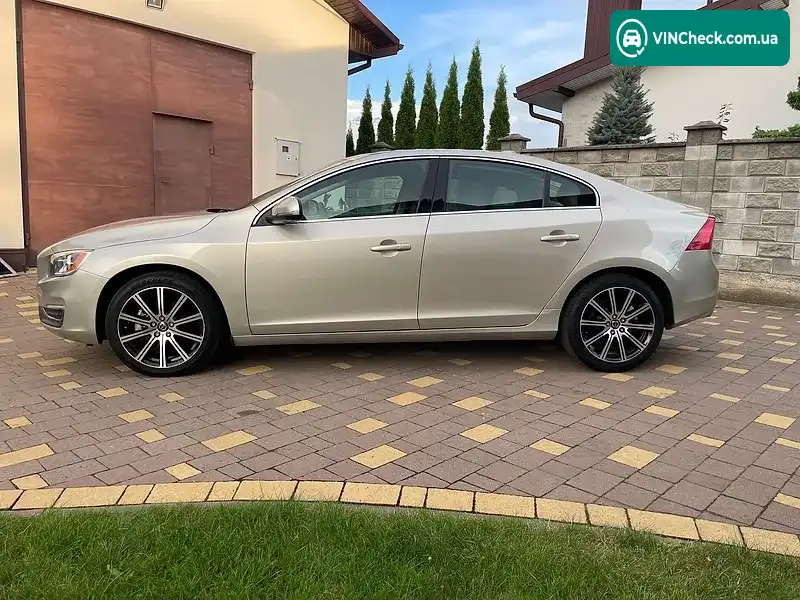 Volvo S60 2017, фото з оголошення 2 з 20, VIN LYV402HK8HB150522