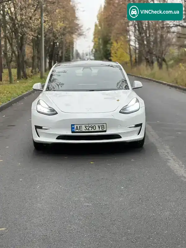 Tesla Model 3 2019, фото з оголошення 2 з 12, VIN 5YJ3E1EA8KF485000