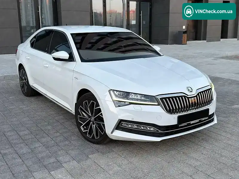 Skoda Superb 2022, фото з оголошення 1 з 21, VIN TMBCR7NPXN7038416