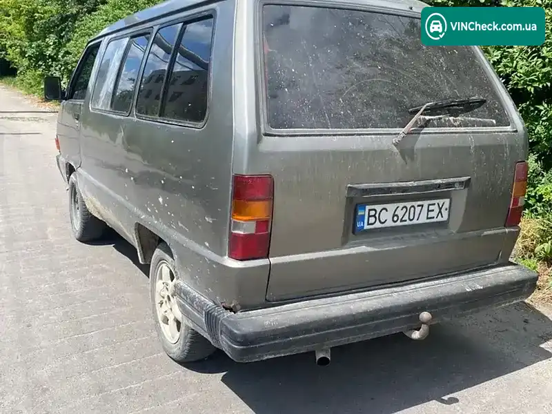 Toyota Hiace 2006, фото з оголошення 2 з 12, VIN JT1W0YR2005020662